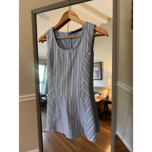 Doe & Rae Women's Shirt Size Large Blue Striped Sleeveless